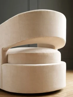 Amelia Chair